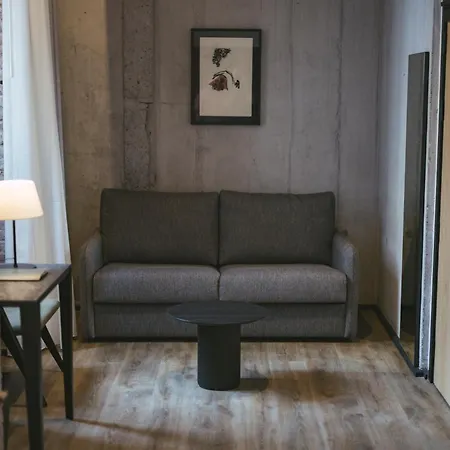 Luruna Palacio Larrinaga 蒙达卡